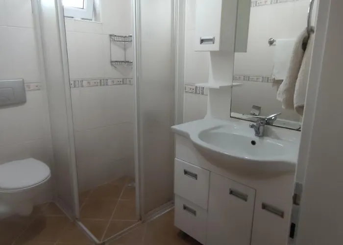 Appartement çalış Plajına Yakın 2+1 Eşyalı *