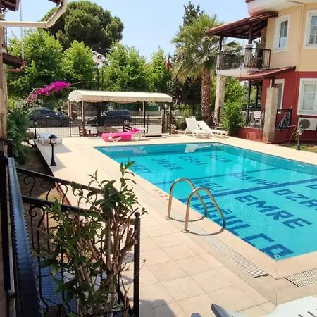 Calis Plajina Yakin 2+1 Esyali 아파트 페티예