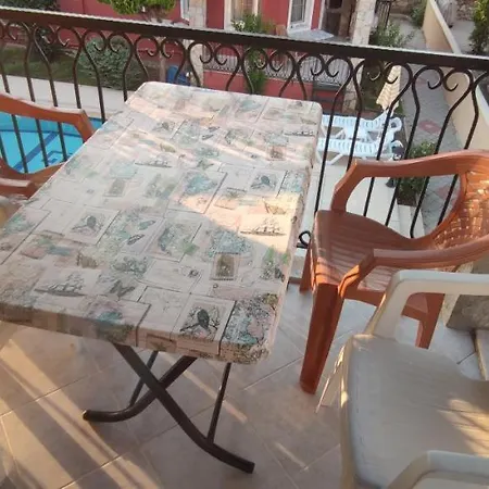 Calis Plajina Yakin 2+1 Esyali Tatil Evi Apartment