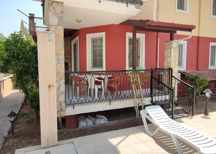 Apartament Calis Plajina Yakin 2+1 Esyali Fethiye